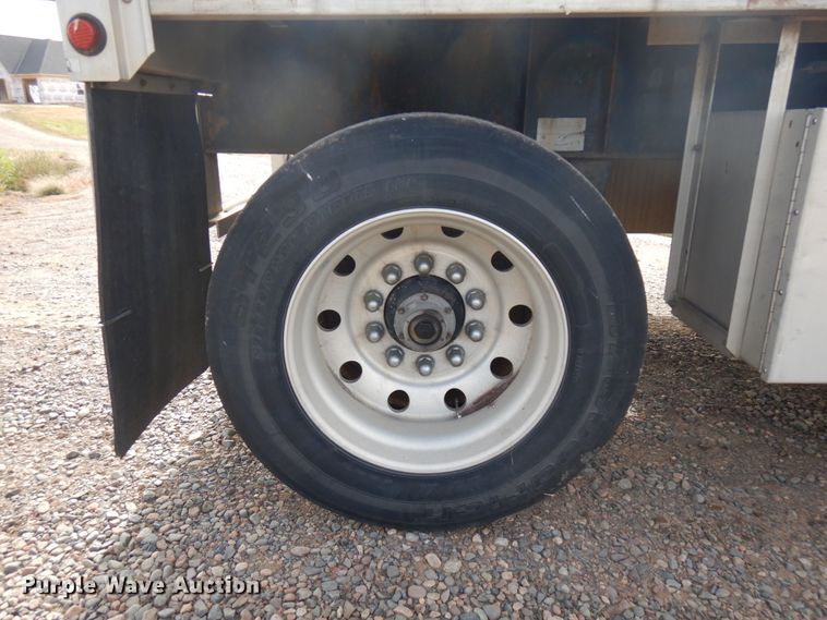 image for item HD9048 2008 Wilson CF-900 flatbed trailer