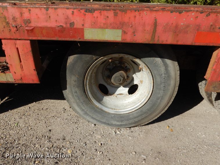 image for item HD9098 1986 Cherokee drop deck trailer