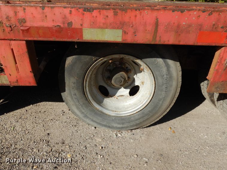 image for item HD9098 1986 Cherokee drop deck trailer