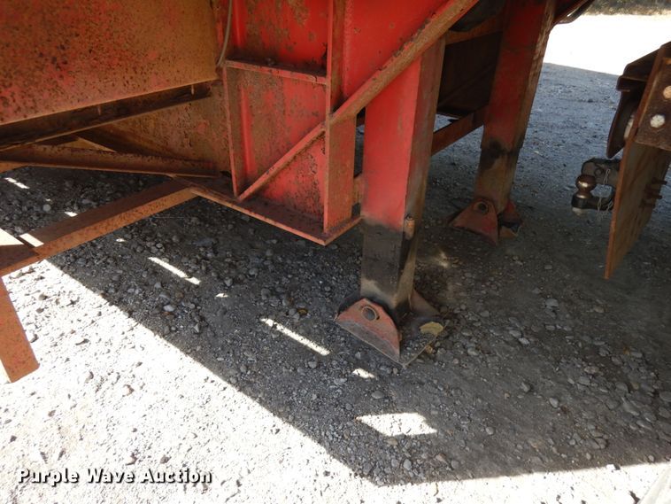 image for item HD9098 1986 Cherokee drop deck trailer