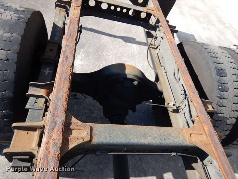 image for item HD9168 2007 Hino 268  truck cab and chassis