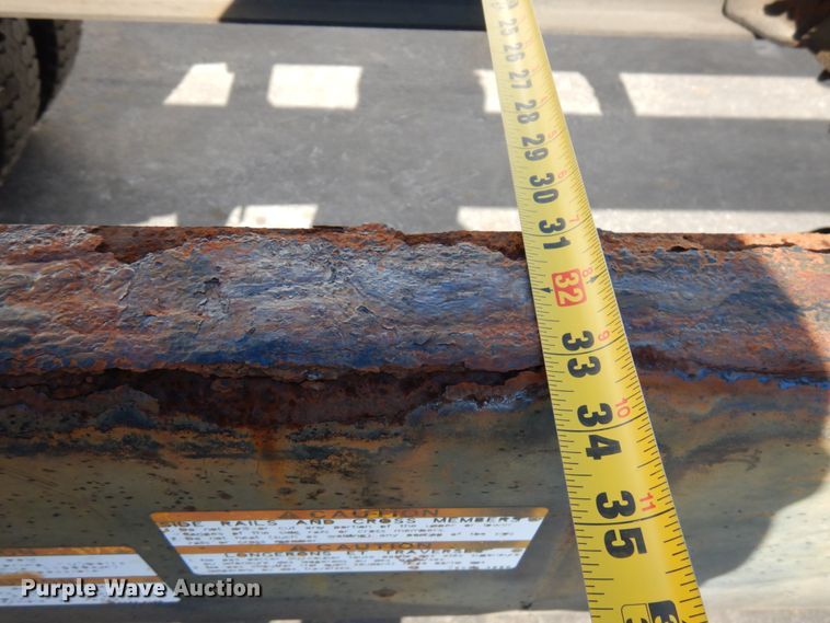 image for item HD9168 2007 Hino 268  truck cab and chassis