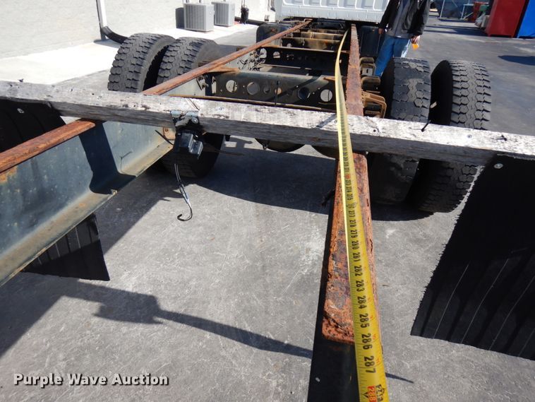 image for item HD9168 2007 Hino 268  truck cab and chassis