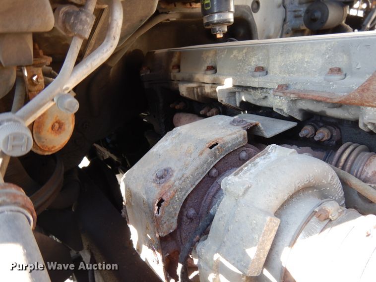 image for item HD9168 2007 Hino 268  truck cab and chassis