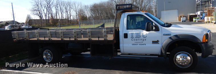 image for item HD9170 2005 Ford F450 Super Duty  flatbed truck