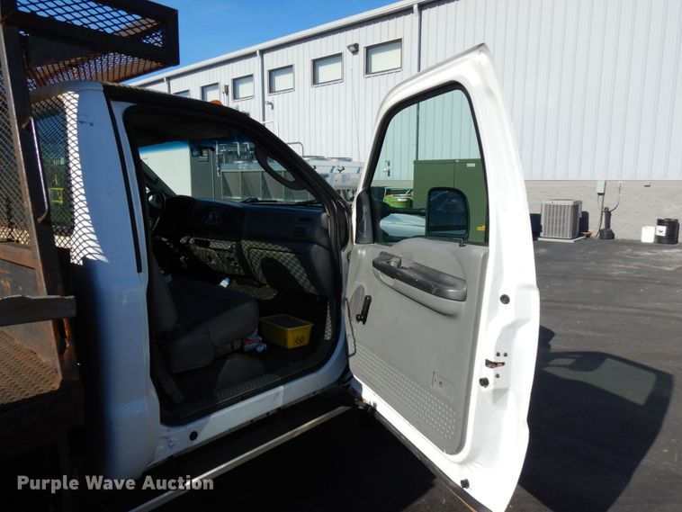 image for item HD9170 2005 Ford F450 Super Duty  flatbed truck