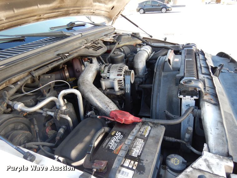 image for item HD9170 2005 Ford F450 Super Duty  flatbed truck