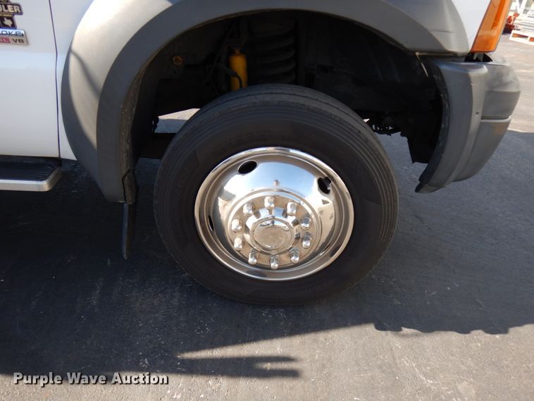 image for item HD9170 2005 Ford F450 Super Duty  flatbed truck