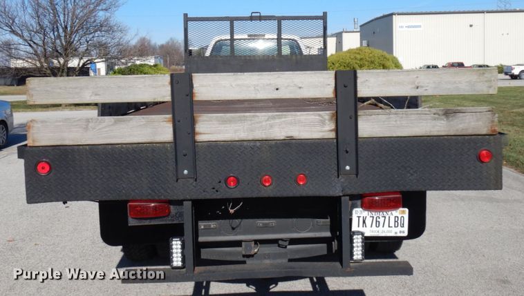 image for item HD9171 2003 Ford F650 Super Duty  flatbed truck