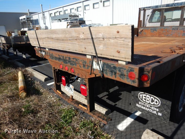 image for item HD9172 2005 Ford F650 Super Duty  flatbed truck