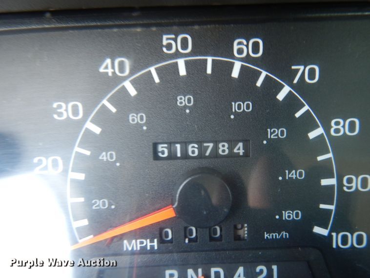 image for item HD9172 2005 Ford F650 Super Duty  flatbed truck