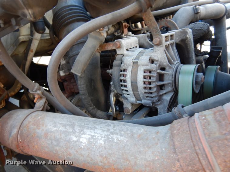 image for item HD9172 2005 Ford F650 Super Duty  flatbed truck