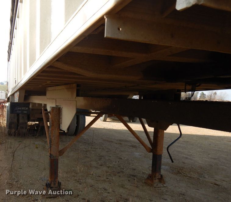 image for item HD9181 1987 Trailstar end dump trailer