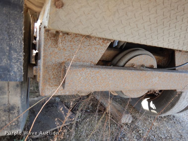 image for item HD9181 1987 Trailstar end dump trailer