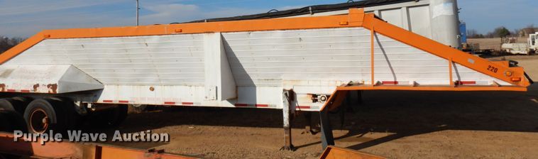 image for item HD9182 1988 Flowboy live bottom trailer