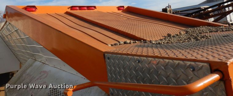 image for item HD9182 1988 Flowboy live bottom trailer