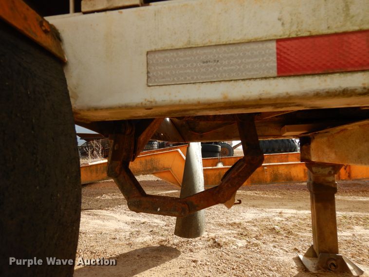 image for item HD9182 1988 Flowboy live bottom trailer