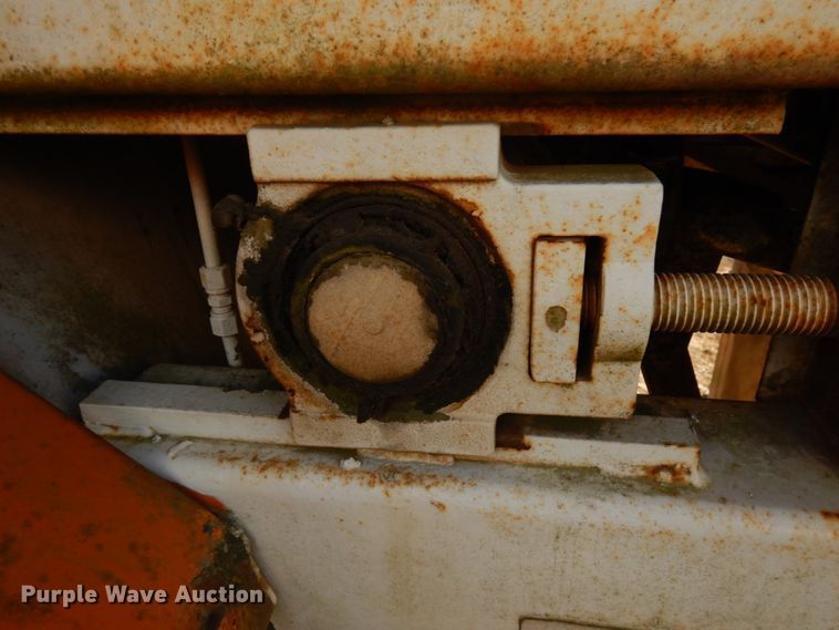 image for item HD9182 1988 Flowboy live bottom trailer