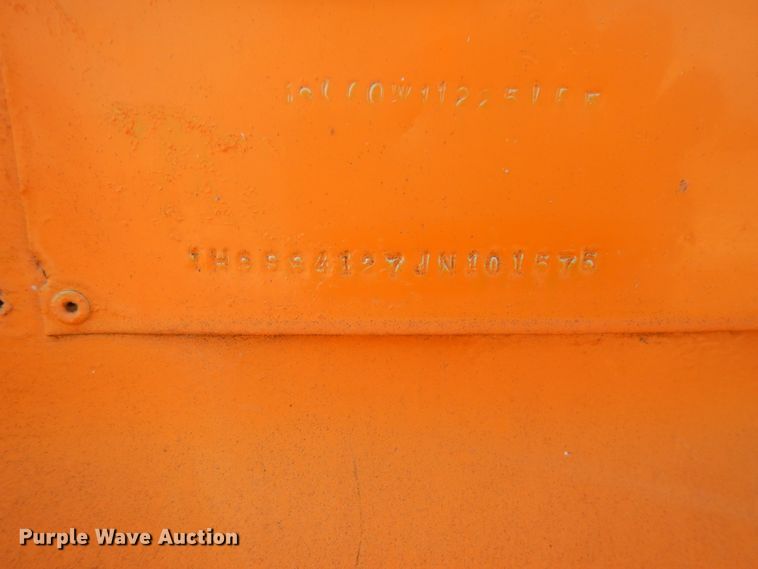 image for item HD9182 1988 Flowboy live bottom trailer