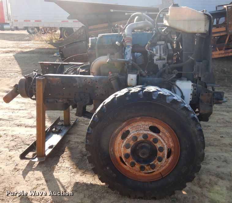 image for item HD9187 2002 International C195 six cylinder diesel engine