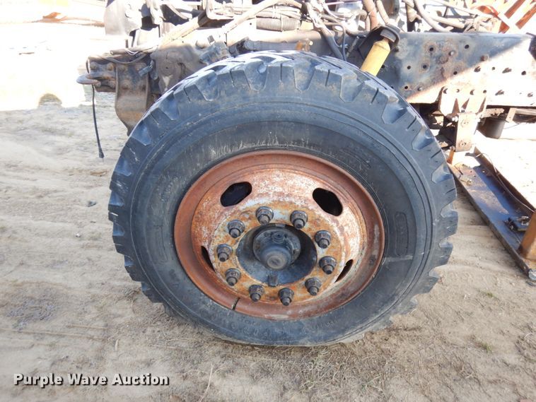 image for item HD9187 2002 International C195 six cylinder diesel engine