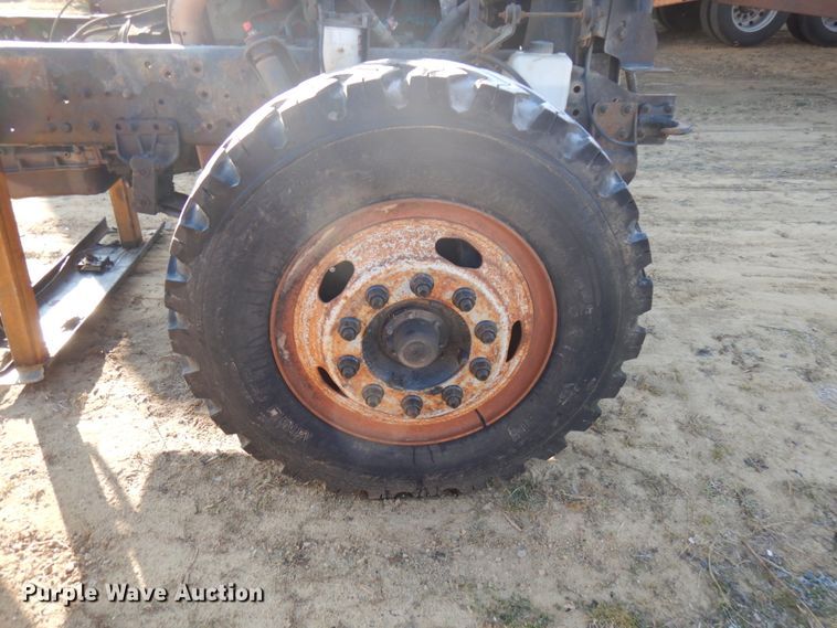 image for item HD9187 2002 International C195 six cylinder diesel engine