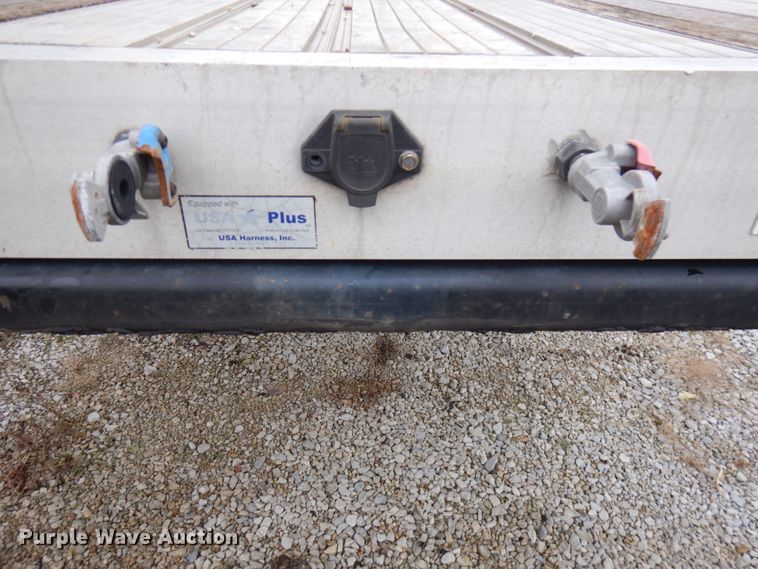 image for item HD9227 2006 Transcraft drop deck trailer