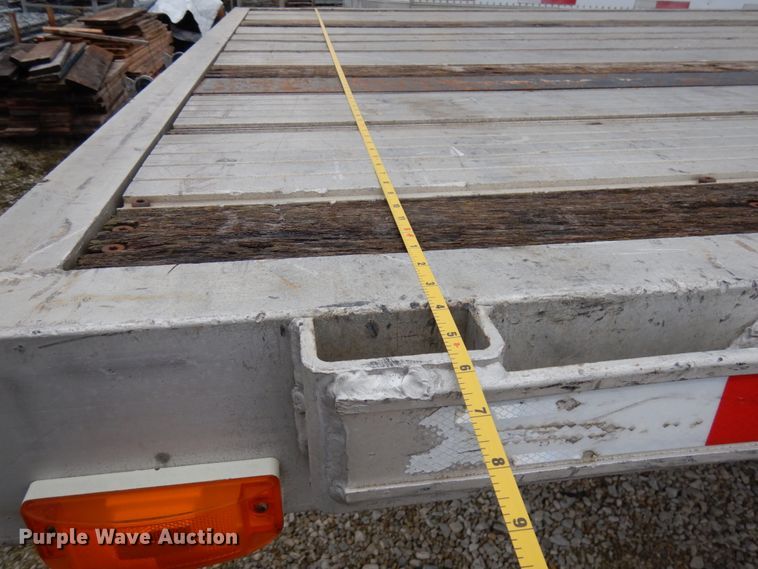 image for item HD9227 2006 Transcraft drop deck trailer