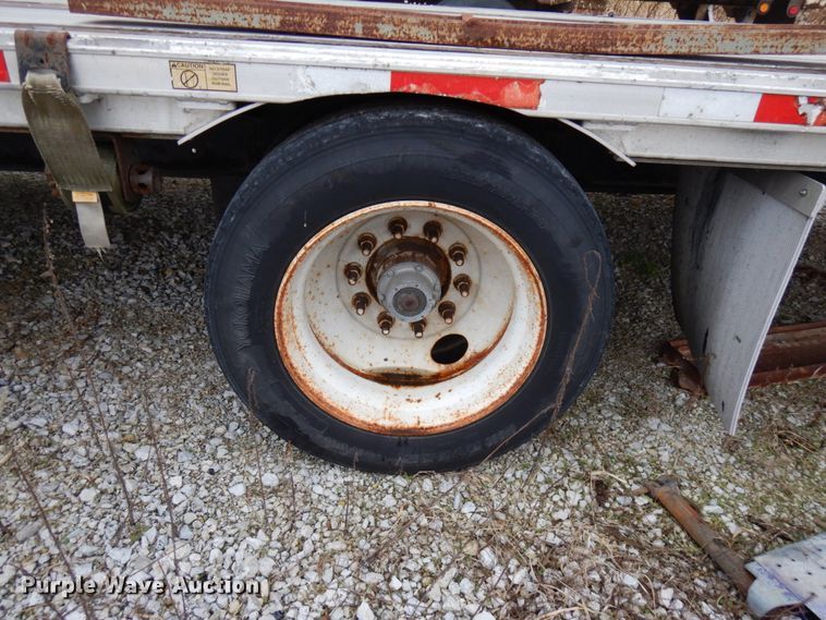 image for item HD9227 2006 Transcraft drop deck trailer