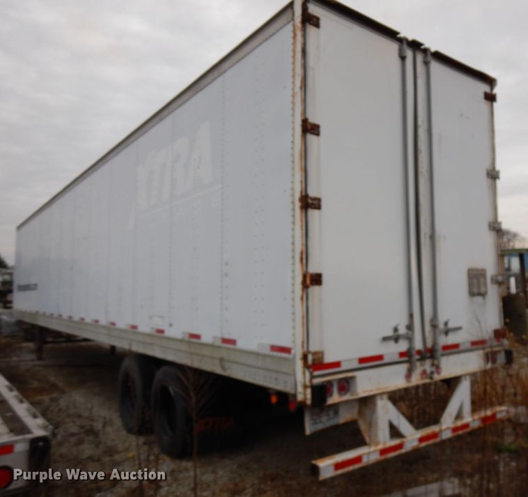image for item HD9228 1999 Trailmobile dry van trailer