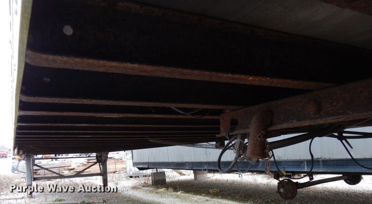 image for item HD9228 1999 Trailmobile dry van trailer