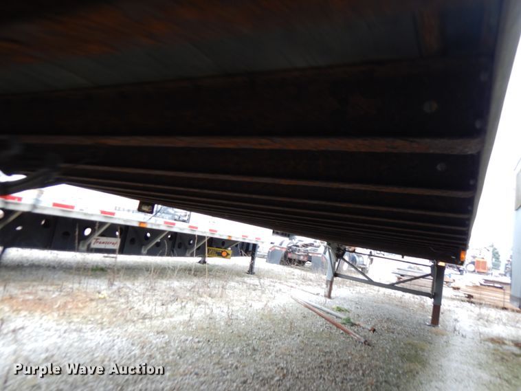 image for item HD9228 1999 Trailmobile dry van trailer