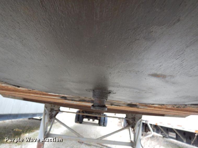 image for item HD9228 1999 Trailmobile dry van trailer