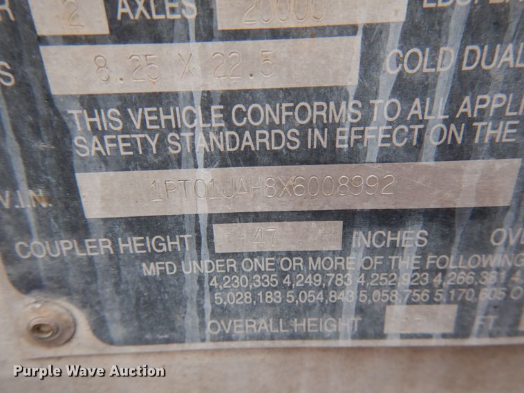 image for item HD9228 1999 Trailmobile dry van trailer