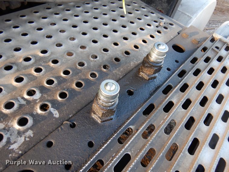 image for item HD9245 2006 International 8600  semi truck