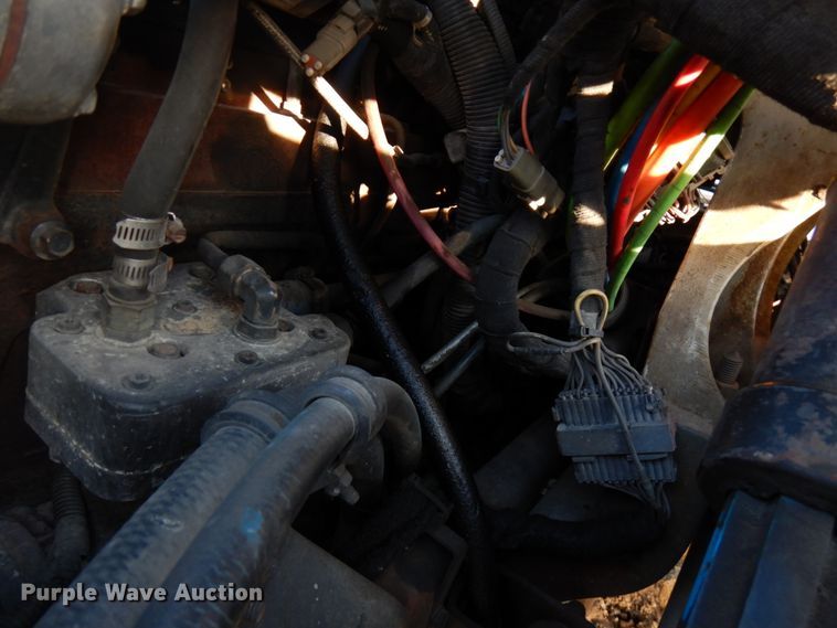 image for item HD9245 2006 International 8600  semi truck