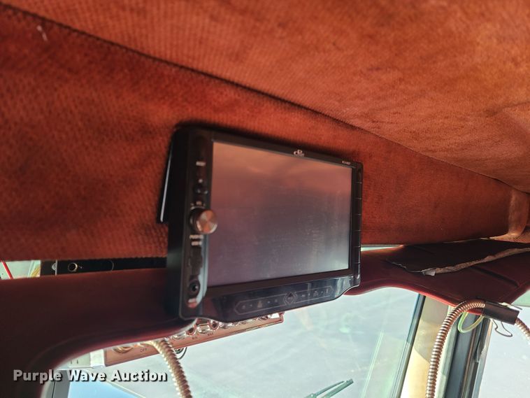 image for item HM9825 1997 Peterbilt 379  semi truck