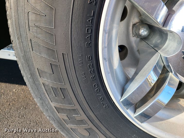 image for item HM9825 1997 Peterbilt 379  semi truck