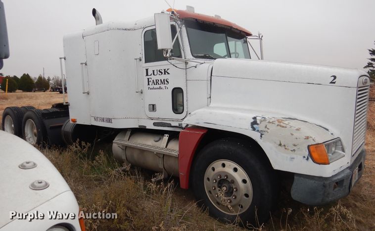 image for item HU9711 1995 Freightliner FLD  semi truck
