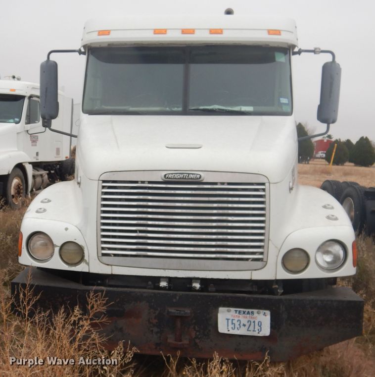 image for item HU9712 2003 Freightliner Century Class  semi truck