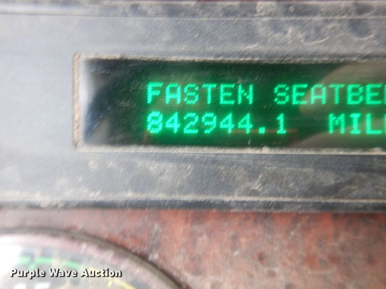 image for item HU9712 2003 Freightliner Century Class  semi truck