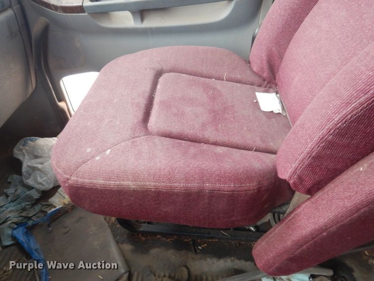 image for item HU9712 2003 Freightliner Century Class  semi truck