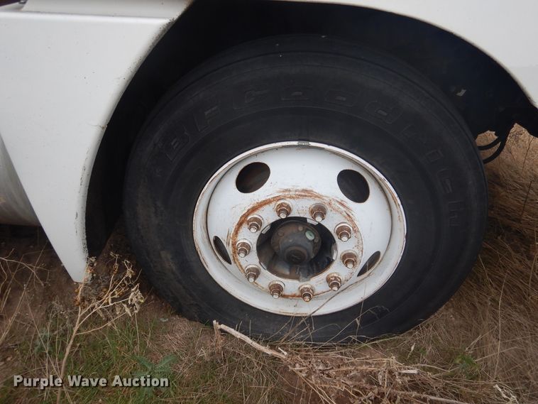 image for item HU9712 2003 Freightliner Century Class  semi truck