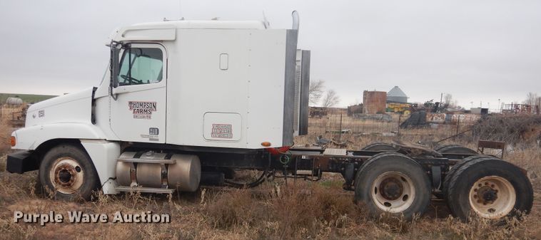 image for item HU9713 2003 Freightliner Century Class  semi truck