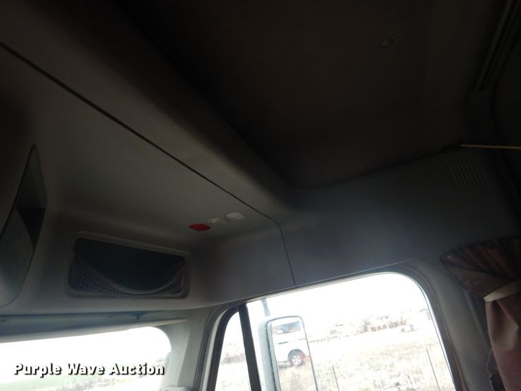 image for item HU9713 2003 Freightliner Century Class  semi truck