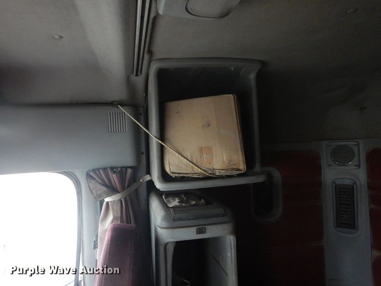 image for item HU9713 2003 Freightliner Century Class  semi truck