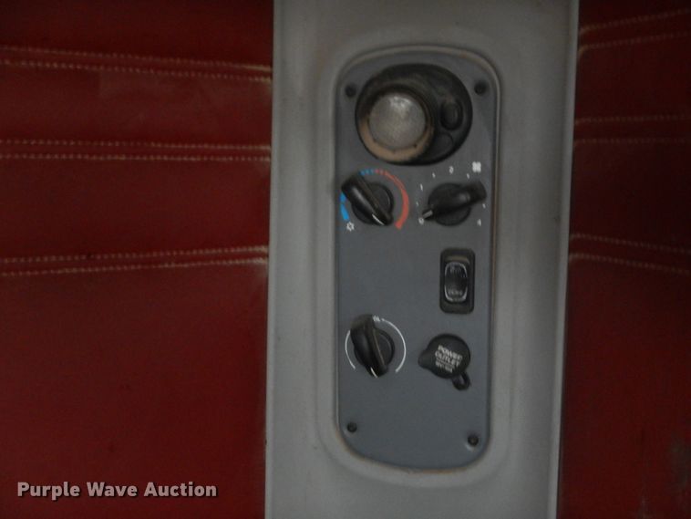 image for item HU9713 2003 Freightliner Century Class  semi truck