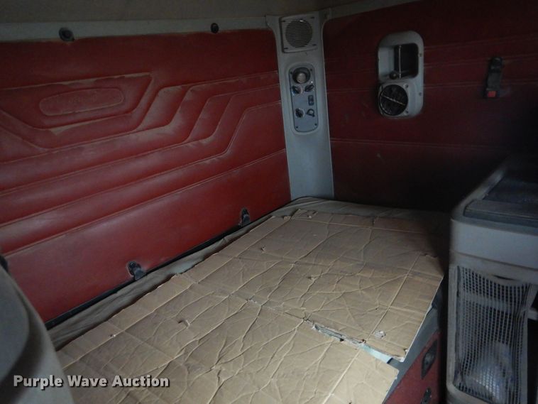 image for item HU9713 2003 Freightliner Century Class  semi truck