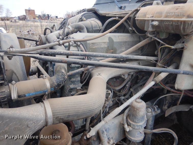 image for item HU9713 2003 Freightliner Century Class  semi truck