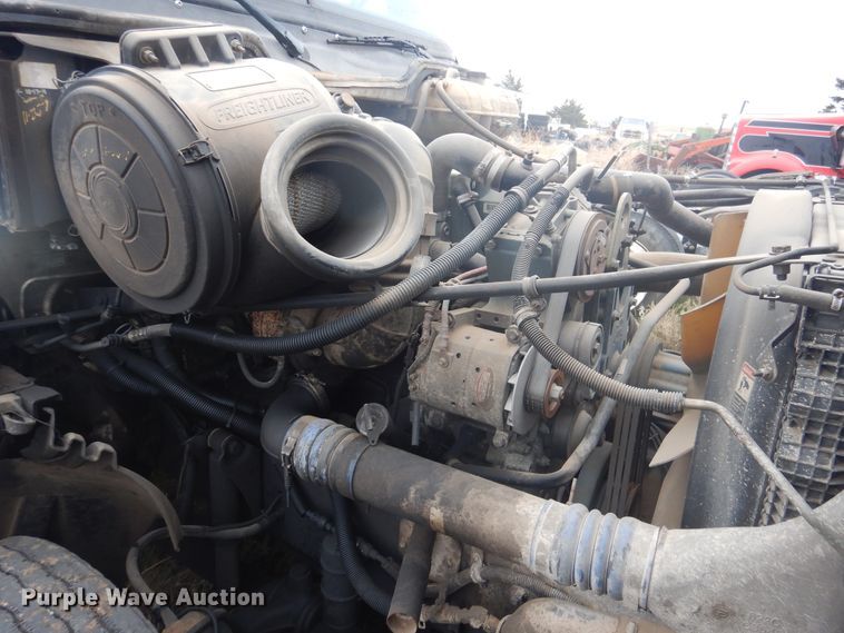 image for item HU9713 2003 Freightliner Century Class  semi truck